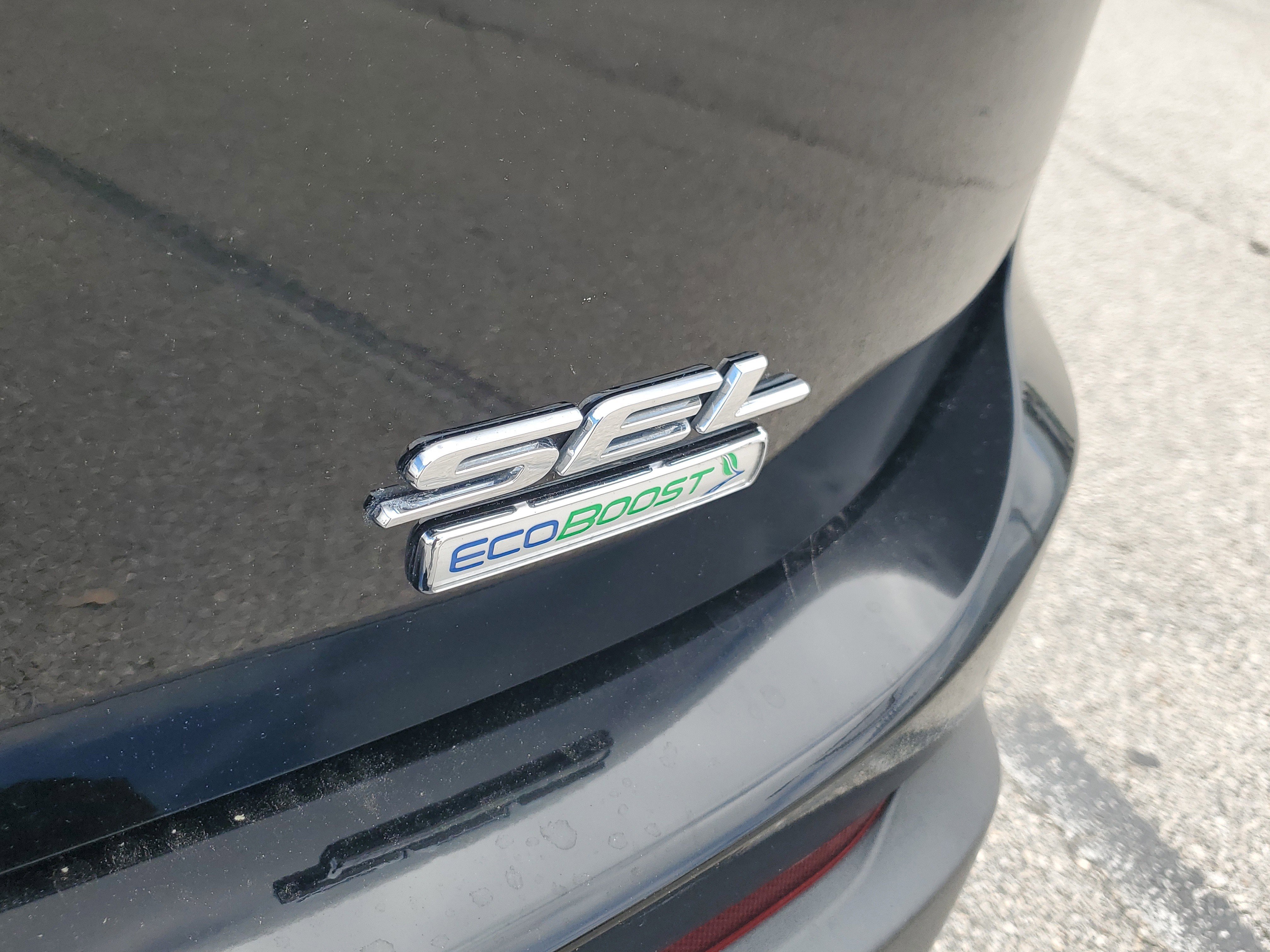 Certified 2017 Ford Edge SEL w/ Equipment Group 201A image 9