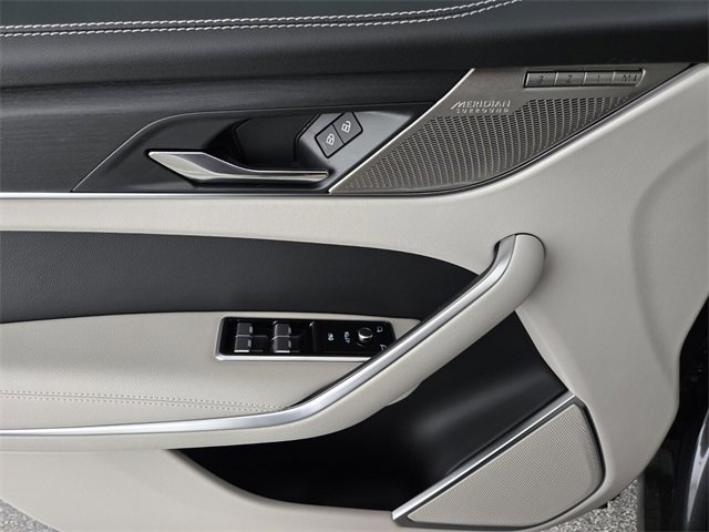 New 2026 Jaguar F-PACE R-Dynamic S image 21