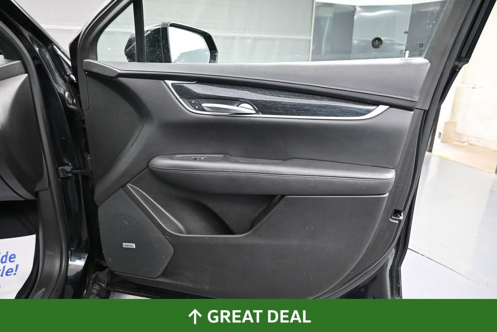 Used 2022 Cadillac XT5 Premium Luxury AWD/4WD image 19