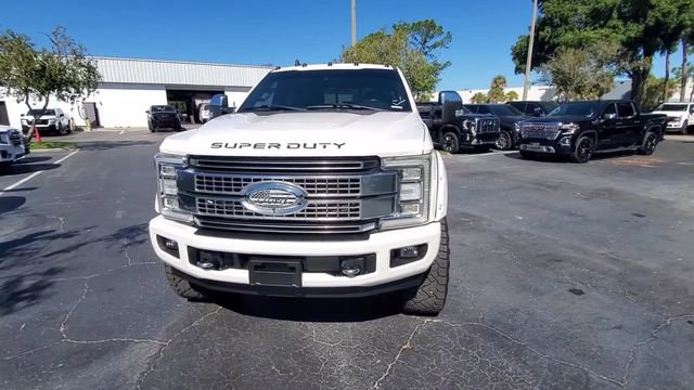 Used 2019 Ford F250 Platinum w/ Platinum Ultimate Package image 3