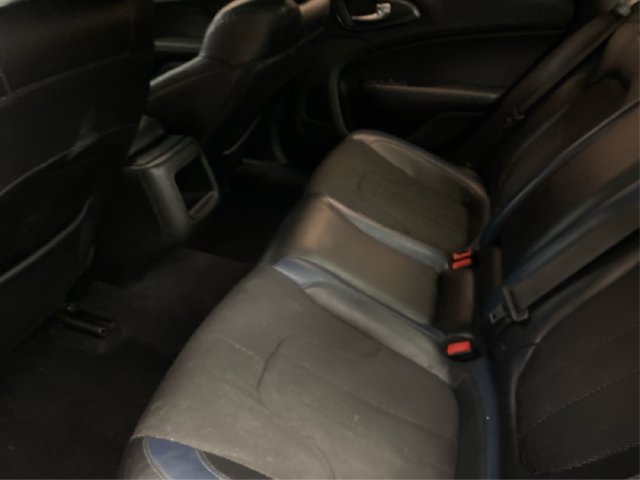 Used 2015 Chrysler 200 S FWD image 11