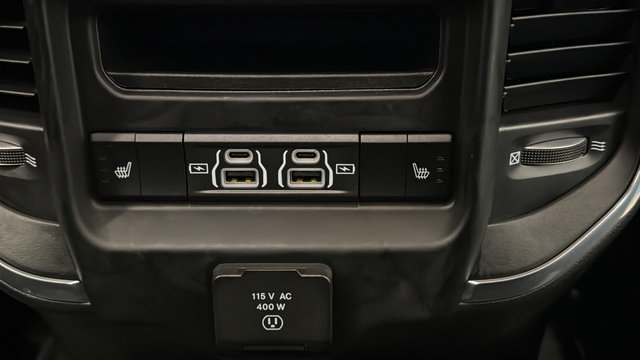Used 2024 RAM 1500 Laramie AWD/4WD image 35