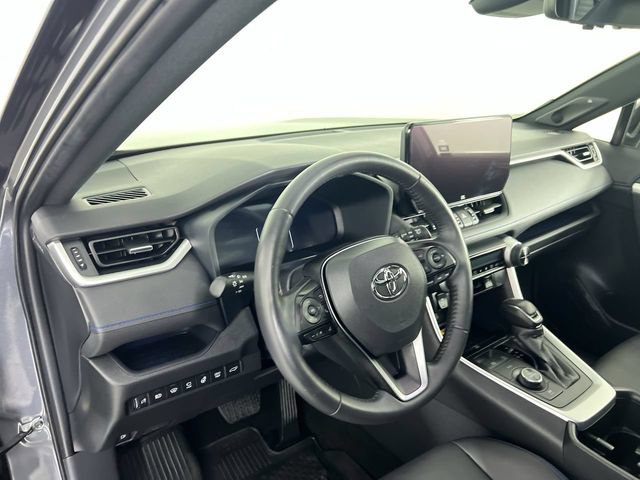 Used 2023 Toyota RAV4 XSE AWD/4WD image 10