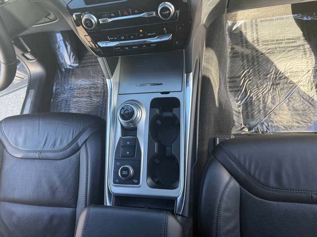 Used 2023 Ford Explorer Platinum w/ Technology Package image 45