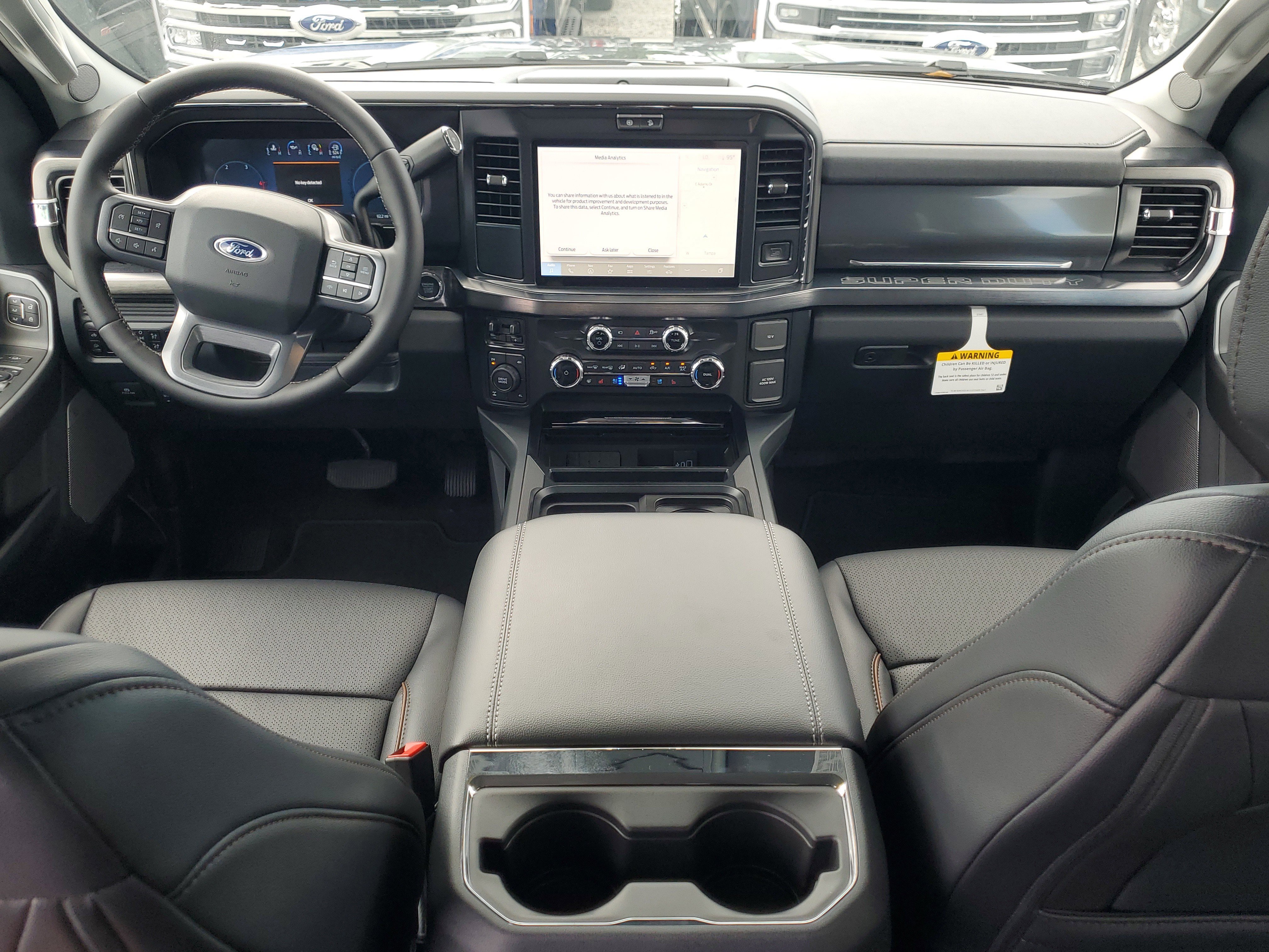 New 2026 Ford F250 Lariat w/ Chrome Package image 12