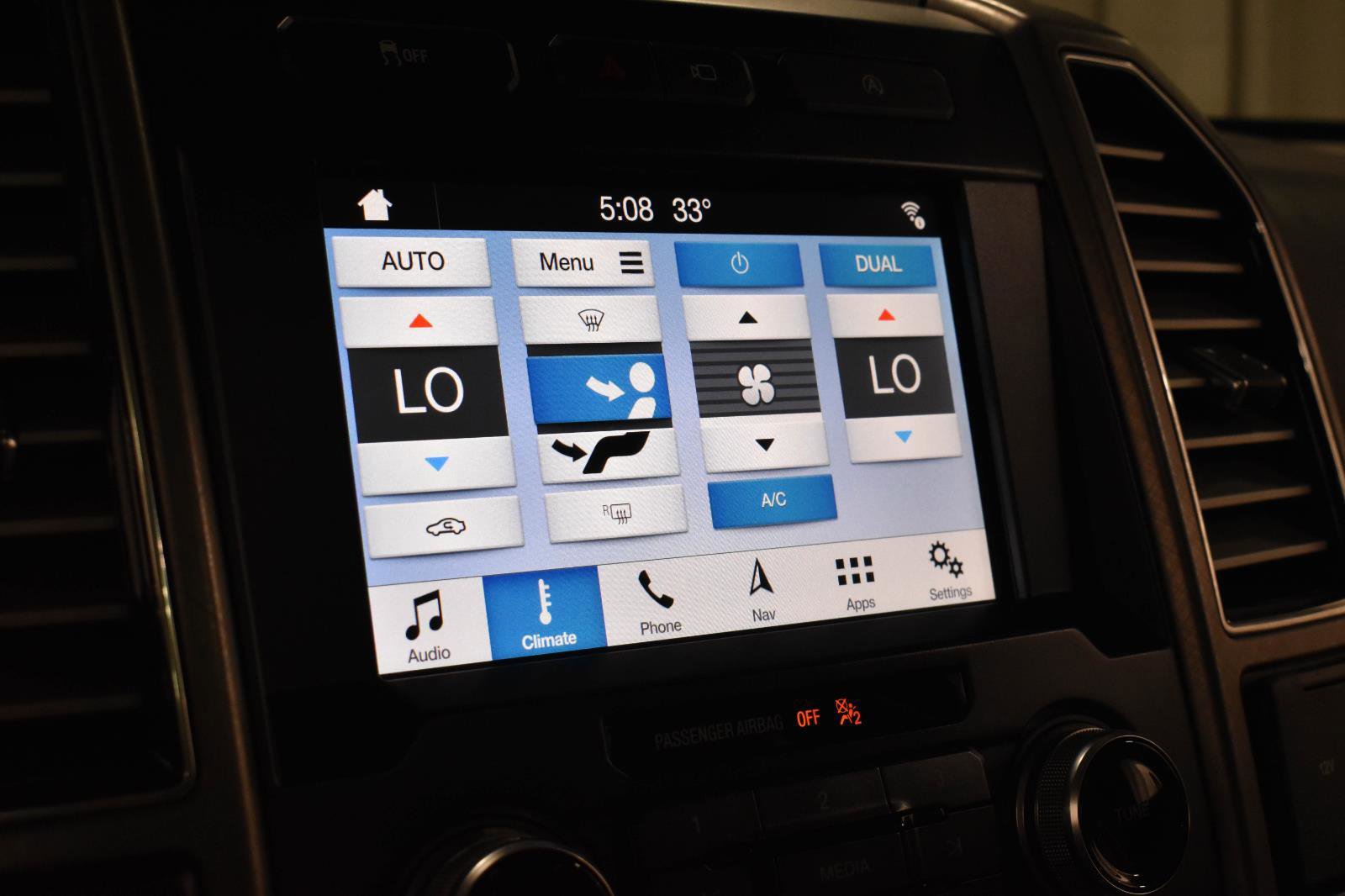 Used 2019 Ford F150 Limited w/ Trailer Tow Package image 17