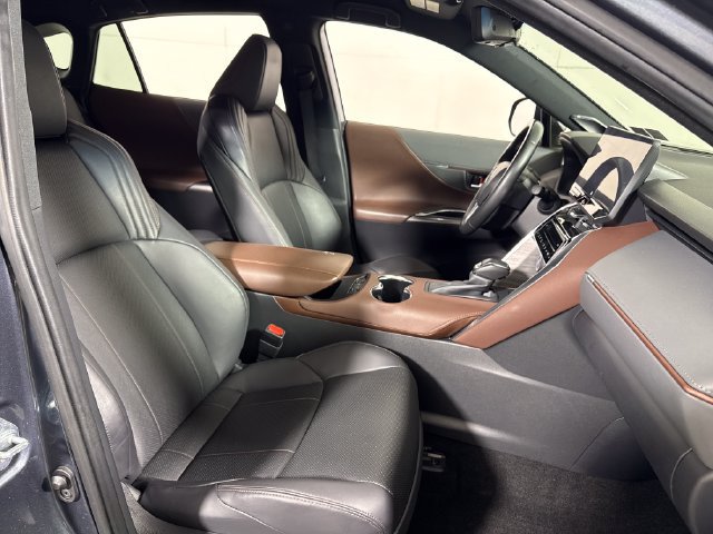 Used 2023 Toyota Venza Limited AWD/4WD image 14