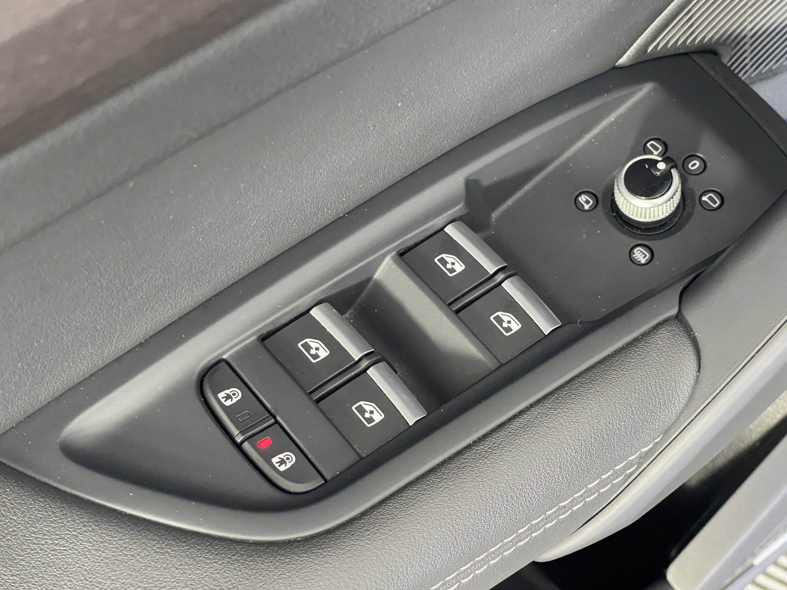 Used 2022 Audi Q5 2.0T Premium Plus w/ Premium Plus Package image 21