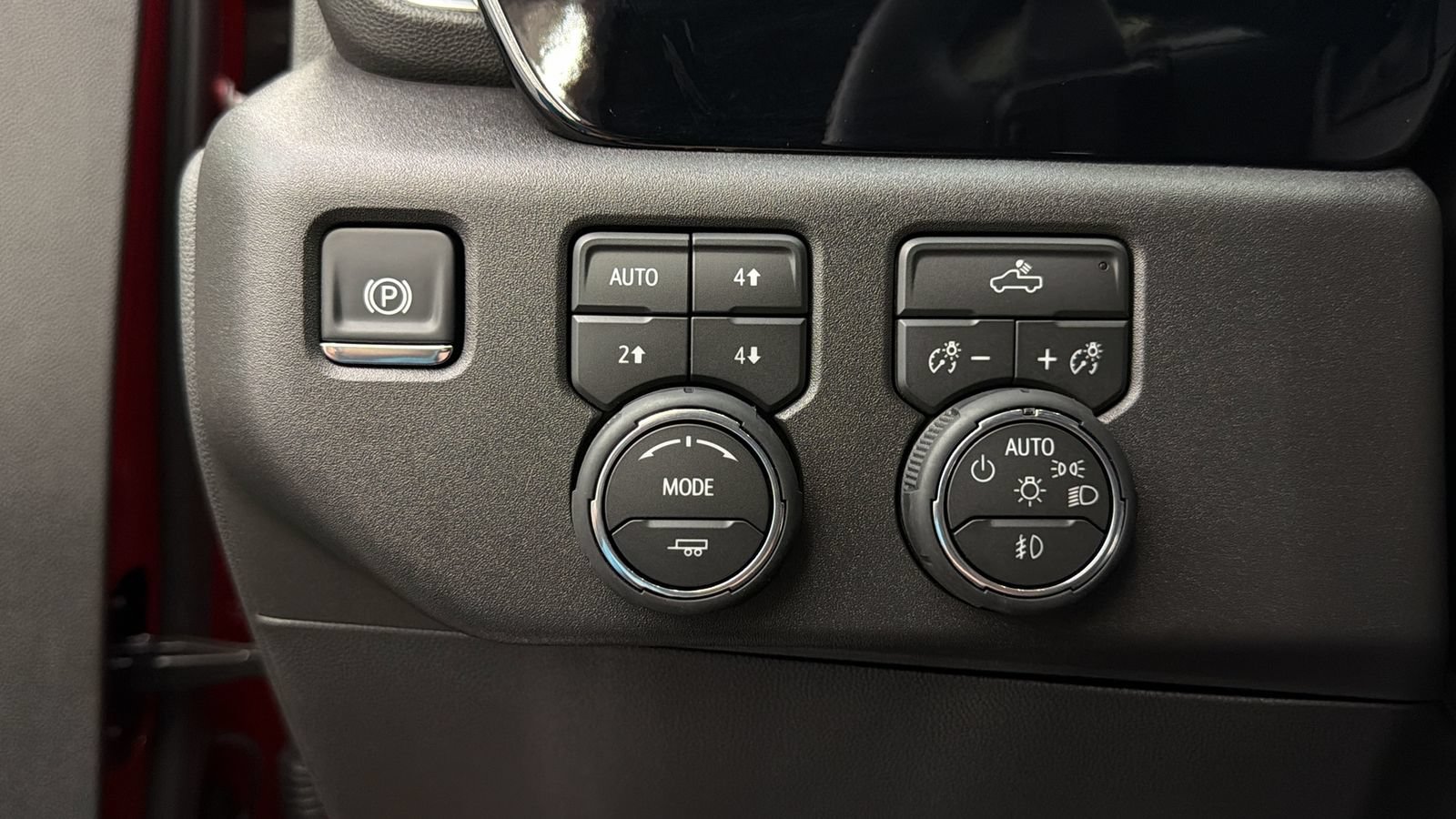 Used 2026 Chevrolet Silverado 1500 LT Trail Boss w/ Convenience Package II AWD/4WD image 30