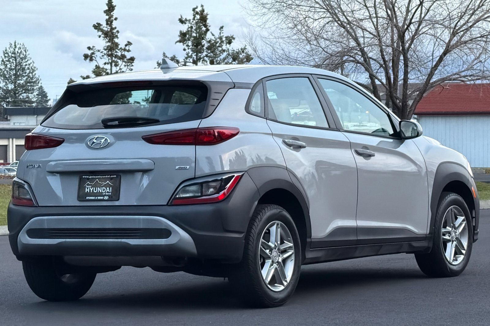 Used 2022 Hyundai Kona SE image 4