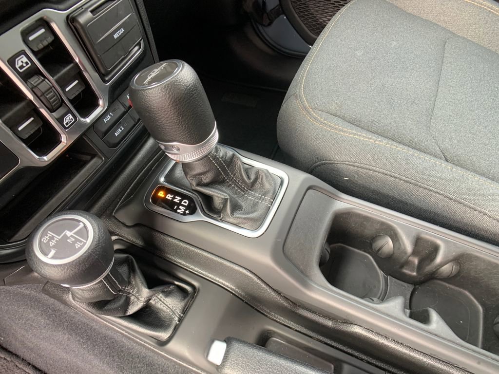 Used 2024 Jeep Gladiator Sport image 26