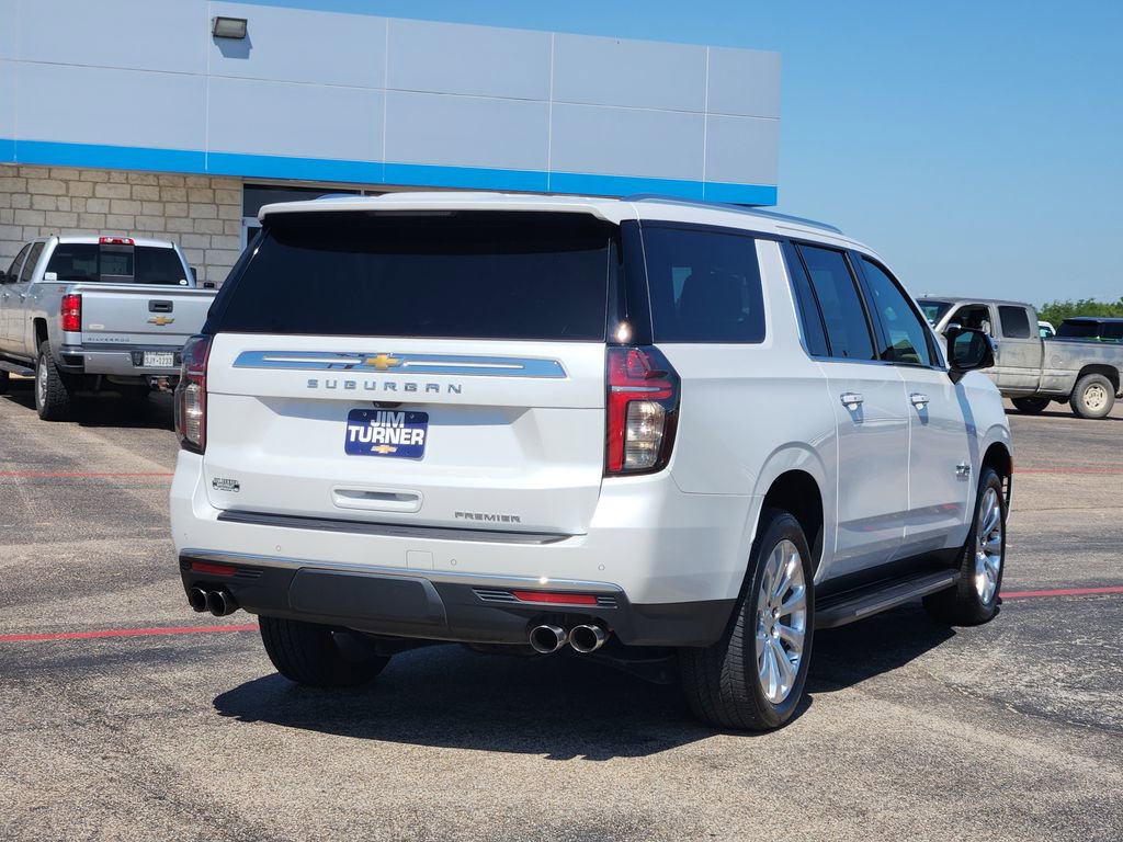 Used 2021 Chevrolet Suburban Premier w/ Premium Package RWD image 7