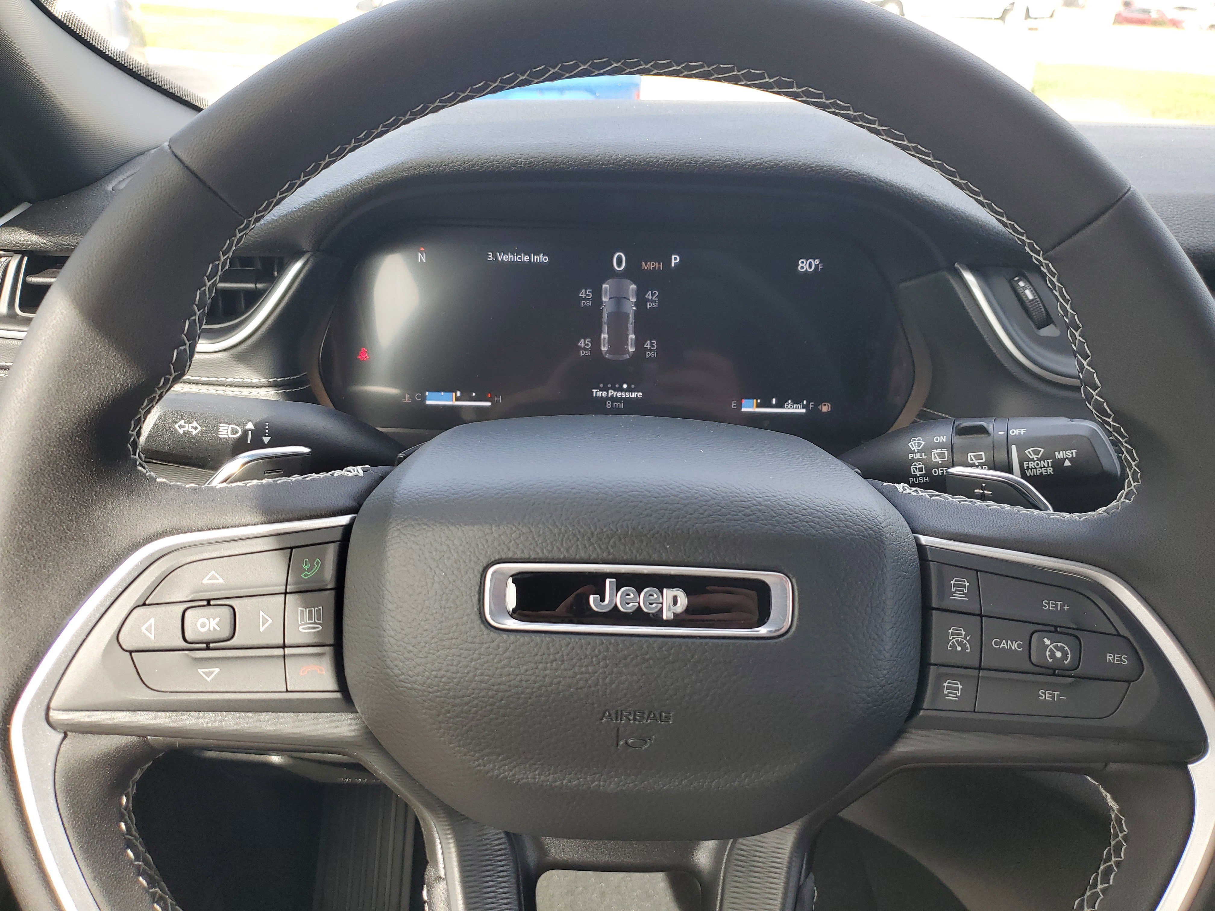 New 2025 Jeep Grand Cherokee Laredo X image 19