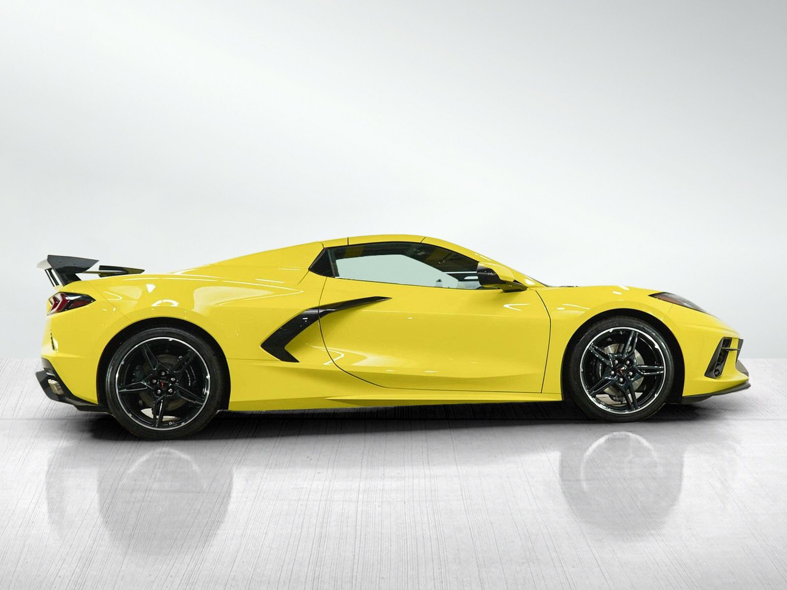 Used 2024 Chevrolet Corvette Stingray Premium Conv w/ Stealth Interior Trim Package RWD image 6