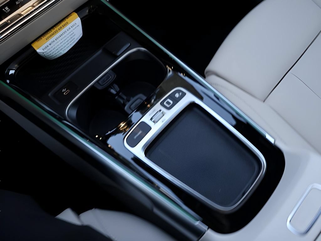 New 2026 Mercedes-Benz GLB 250 4MATIC image 27