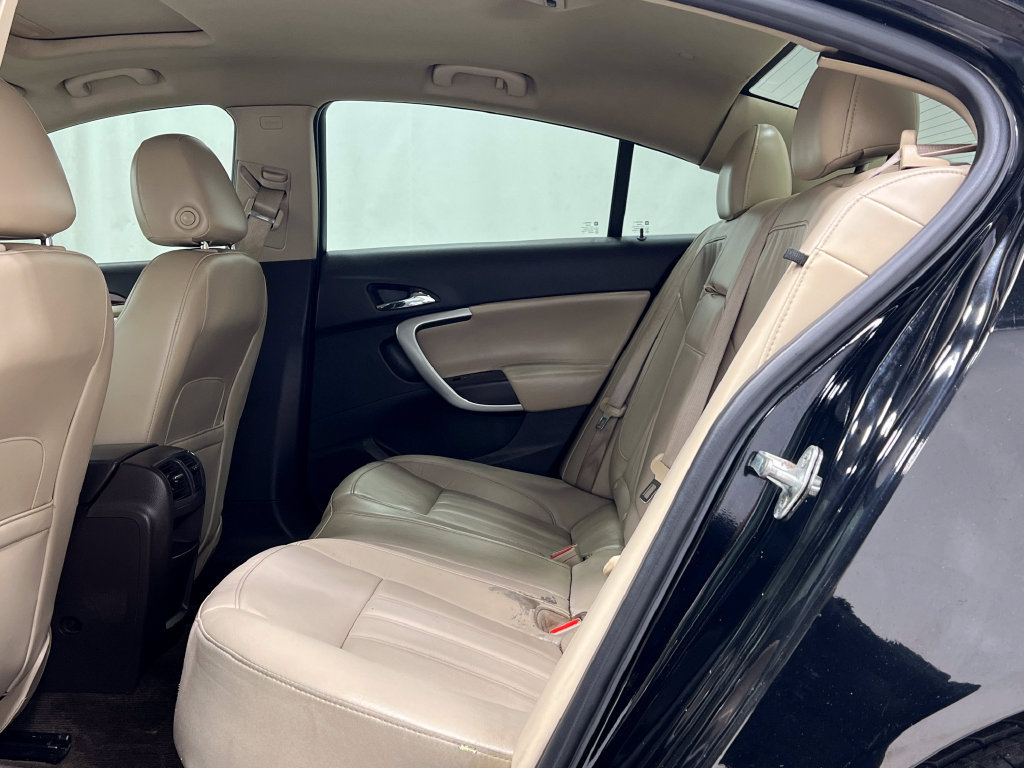 Used 2017 Buick Regal Sport Touring FWD image 30