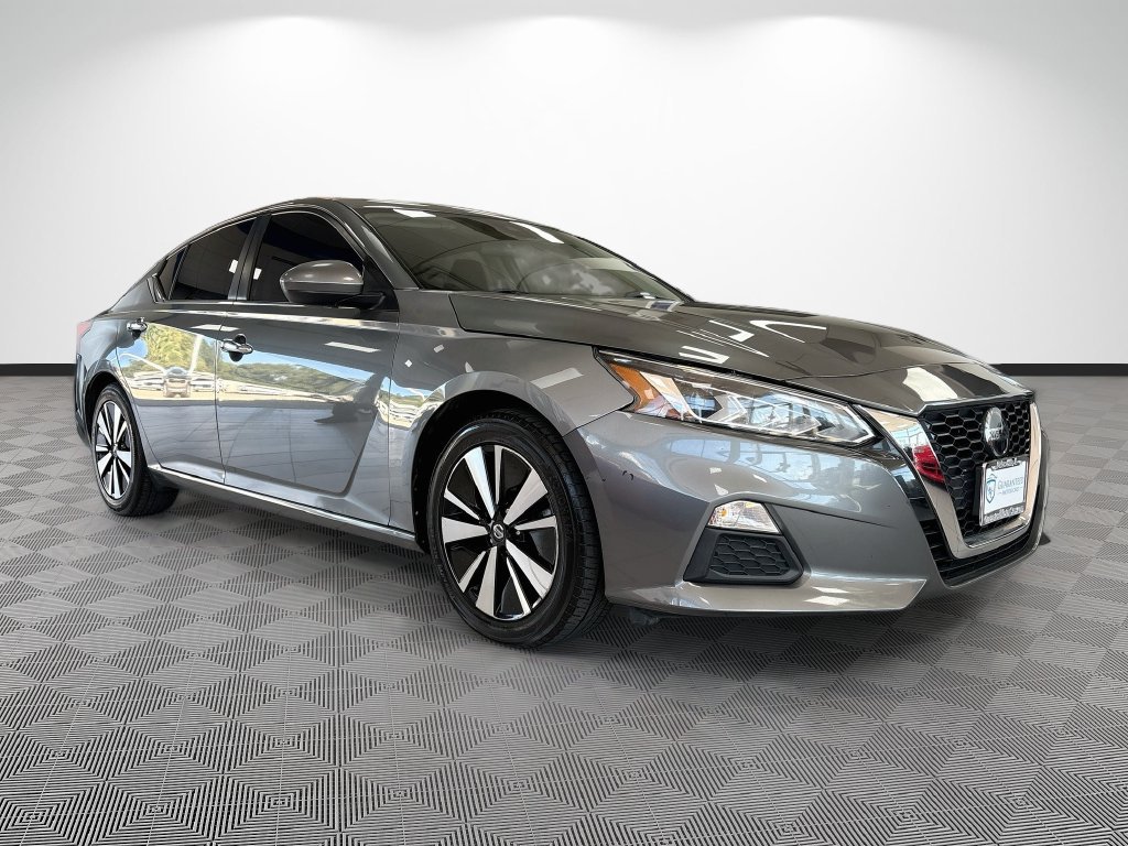 Used 2022 Nissan Altima 2.5 SV FWD image 3