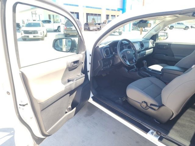 Used 2022 Toyota Tacoma SR image 18