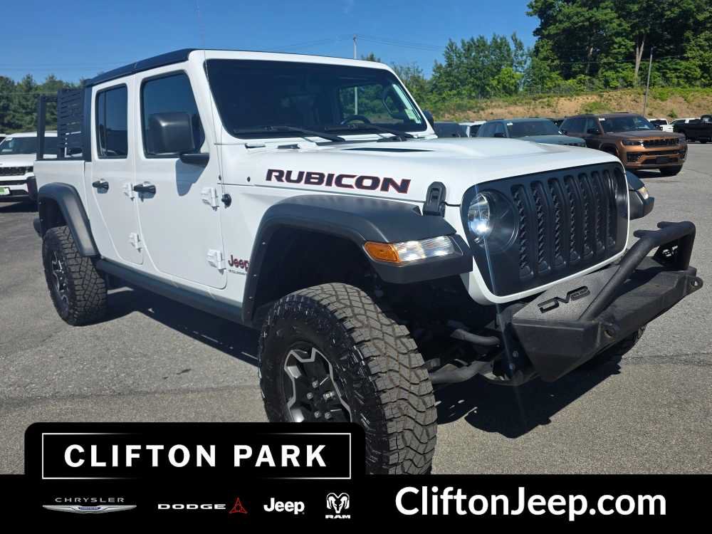 Used 2023 Jeep Gladiator Rubicon w/ Cold Weather Group AWD/4WD image 3