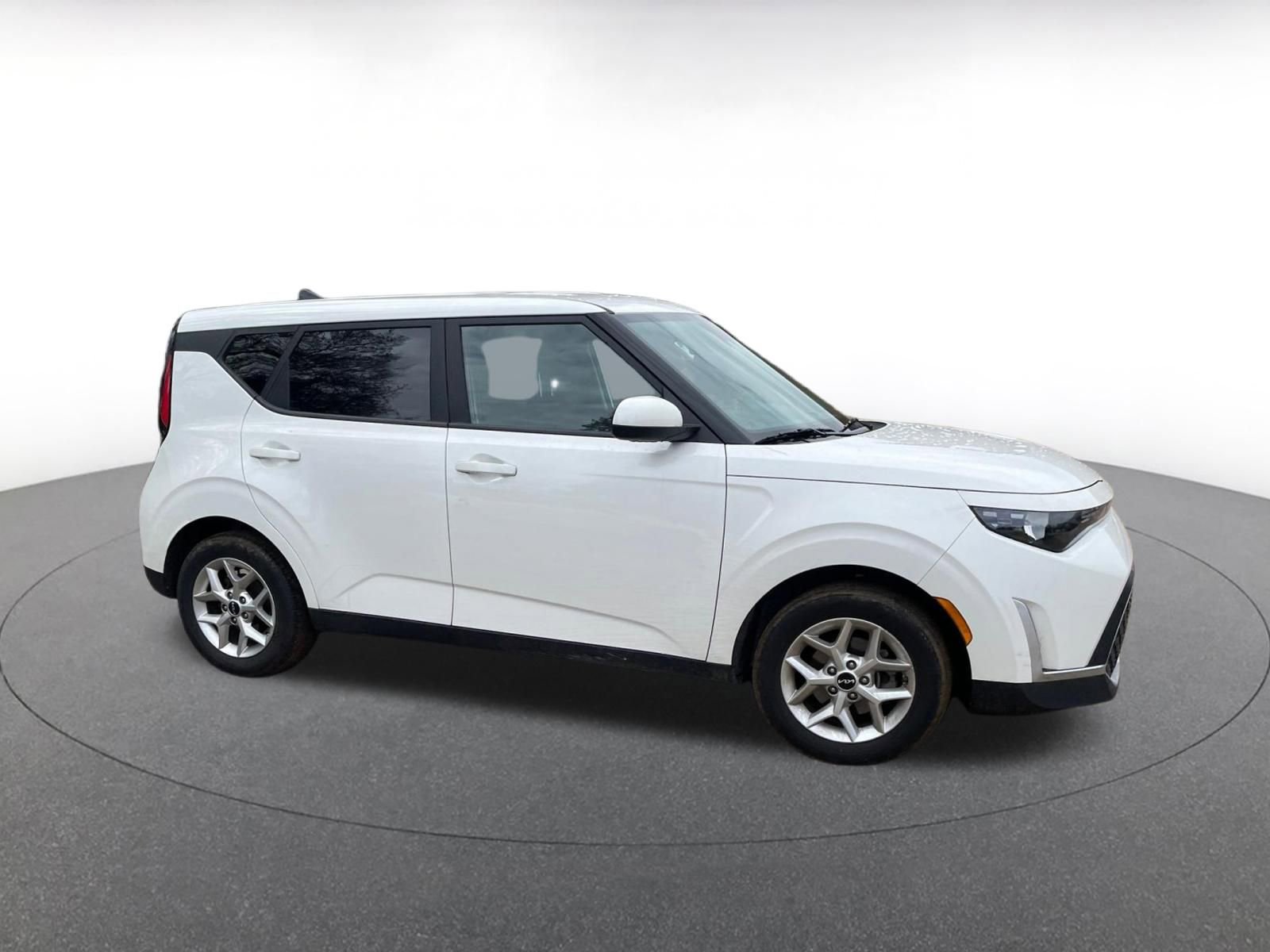 Used 2025 Kia Soul LX w/ LX Technology Package video 2