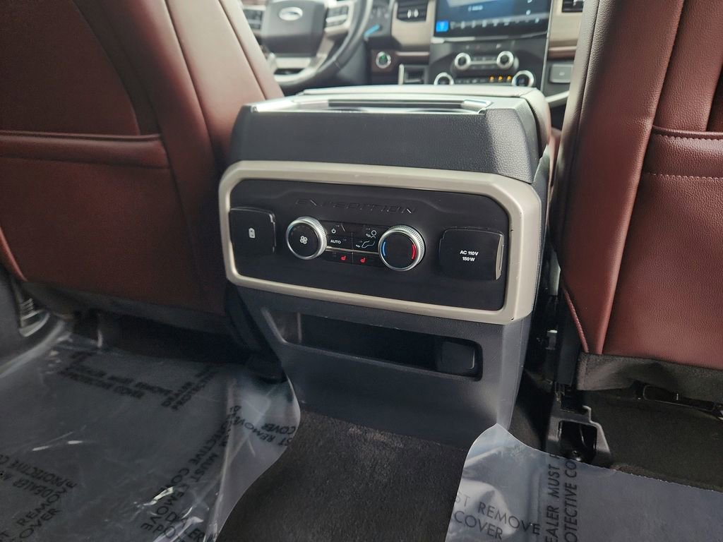 Used 2024 Ford Expedition Limited AWD/4WD image 19