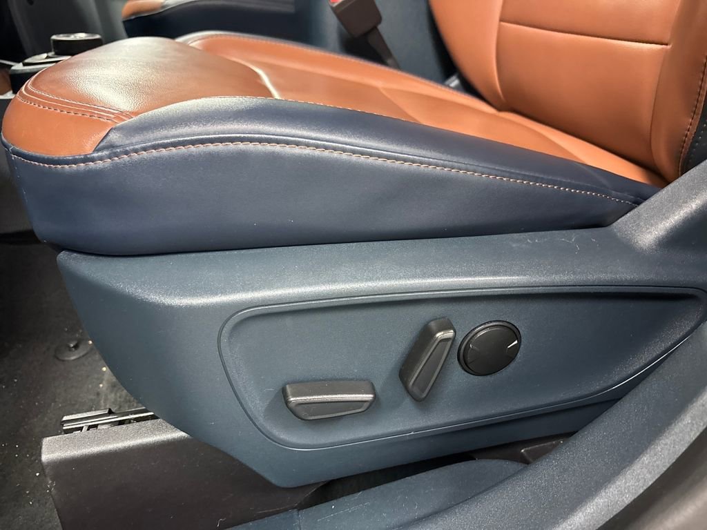 Used 2022 Ford Maverick Lariat w/ Lariat Luxury Package image 26