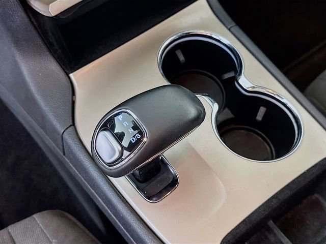 Used 2015 Jeep Grand Cherokee Laredo w/ Quick Order Package 23E image 18