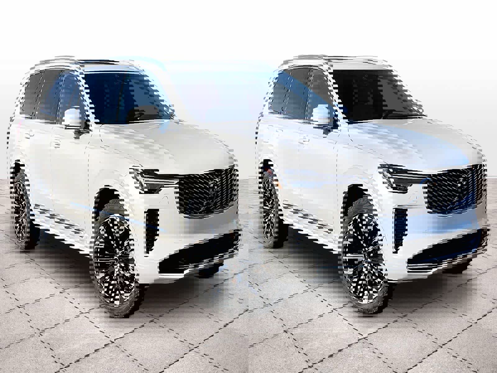 New 2026 Volvo XC90 T8 Plus w/ Protection Package Premier image 2