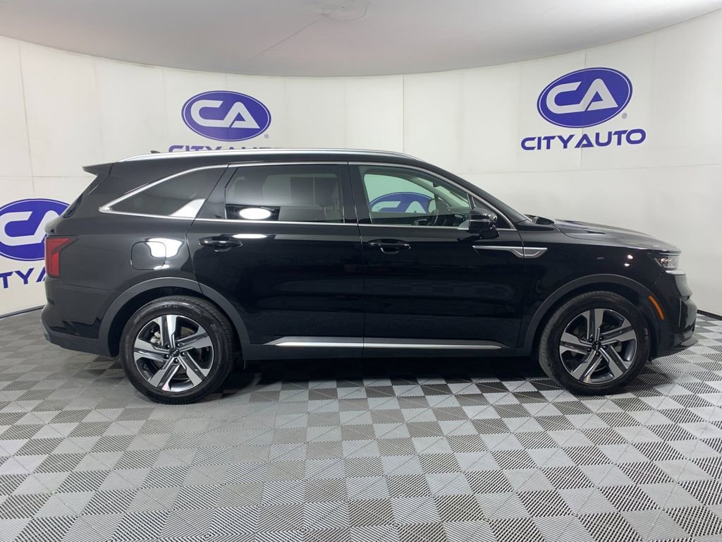 Used 2022 Kia Sorento SX Prestige AWD/4WD image 2