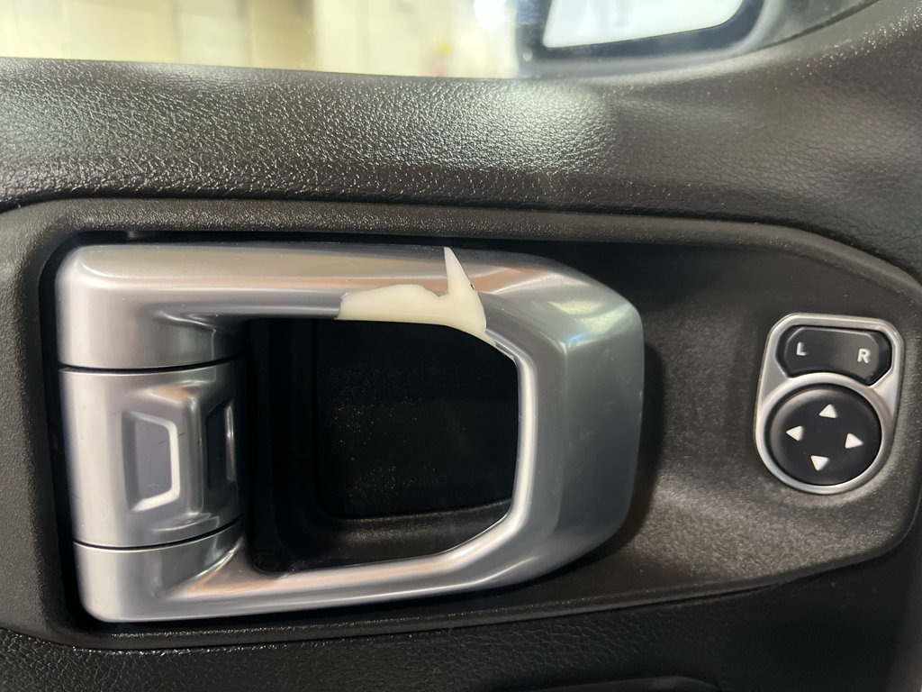 Used 2022 Jeep Wrangler Unlimited Sport AWD/4WD image 30