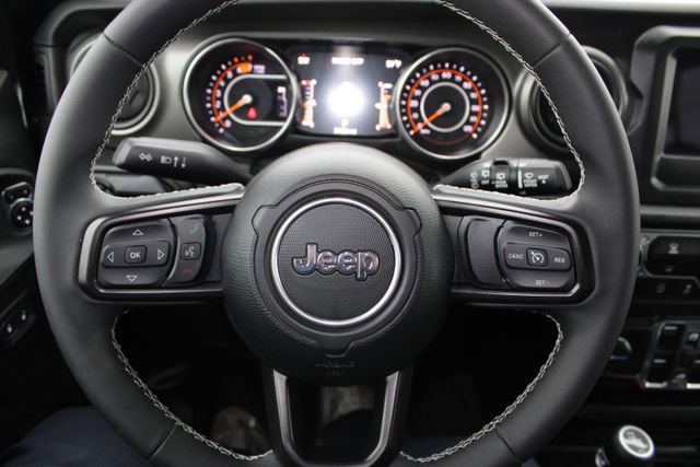 Used 2023 Jeep Wrangler Unlimited Sport AWD/4WD image 22