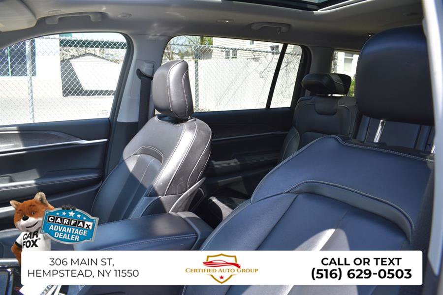 Used 2022 Jeep Grand Cherokee L Limited image 9