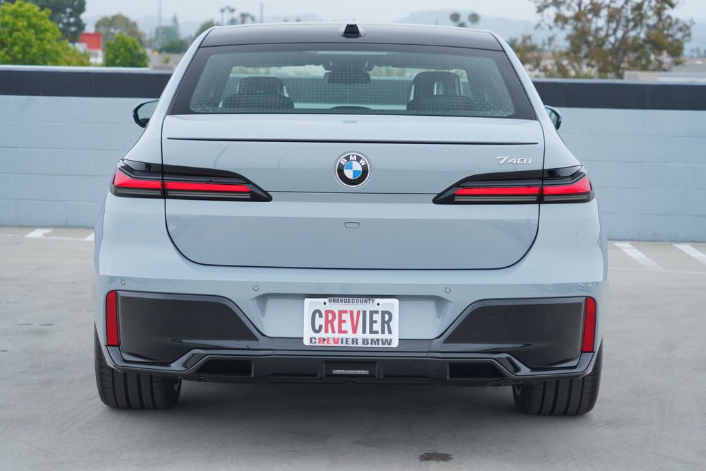 New 2026 BMW 740i w/ Premium Package RWD image 6