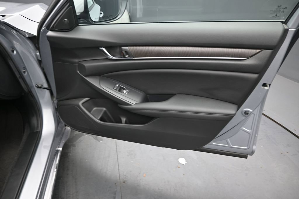 Used 2020 Honda Accord EX-L image 21
