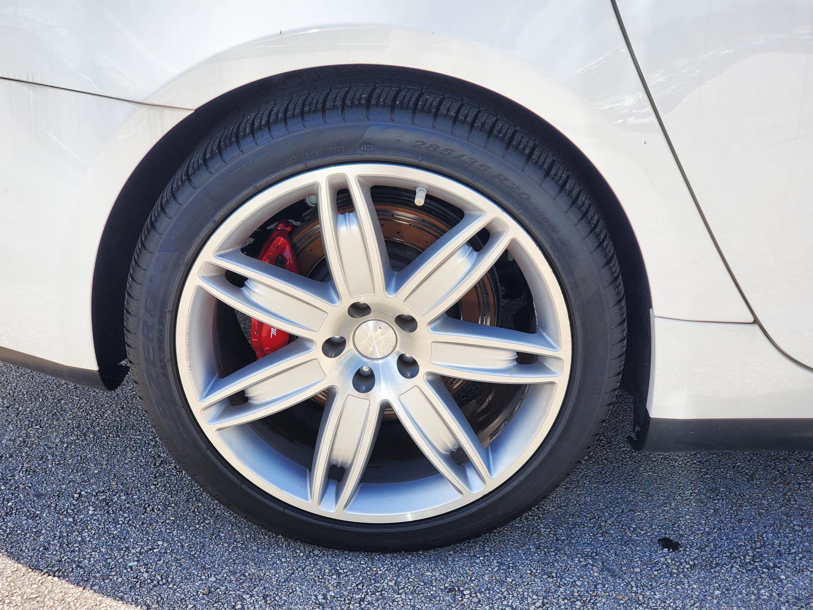 Used 2014 Maserati Quattroporte GTS image 8