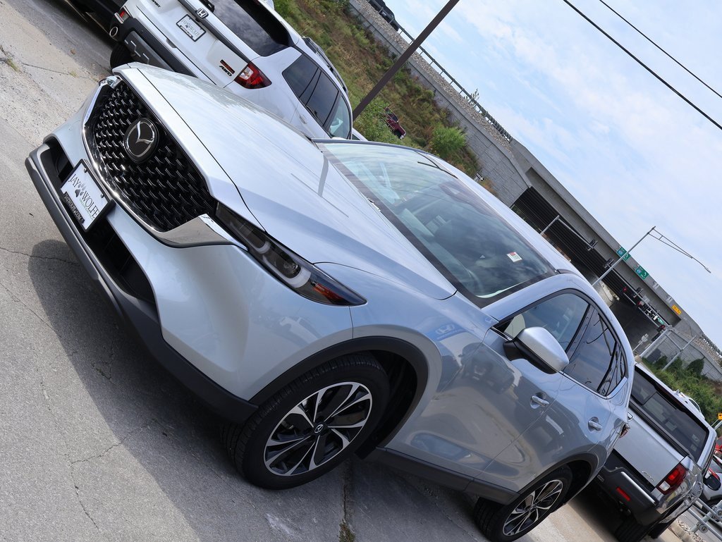 Used 2022 MAZDA CX-5 AWD 2.5 S w/ Premium Plus Pkg image 3