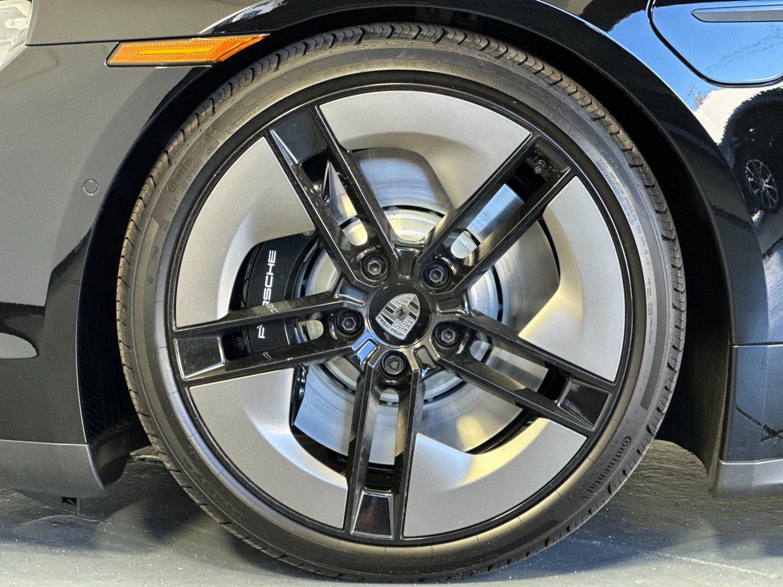 New 2026 Porsche Taycan Turbo AWD/4WD image 33
