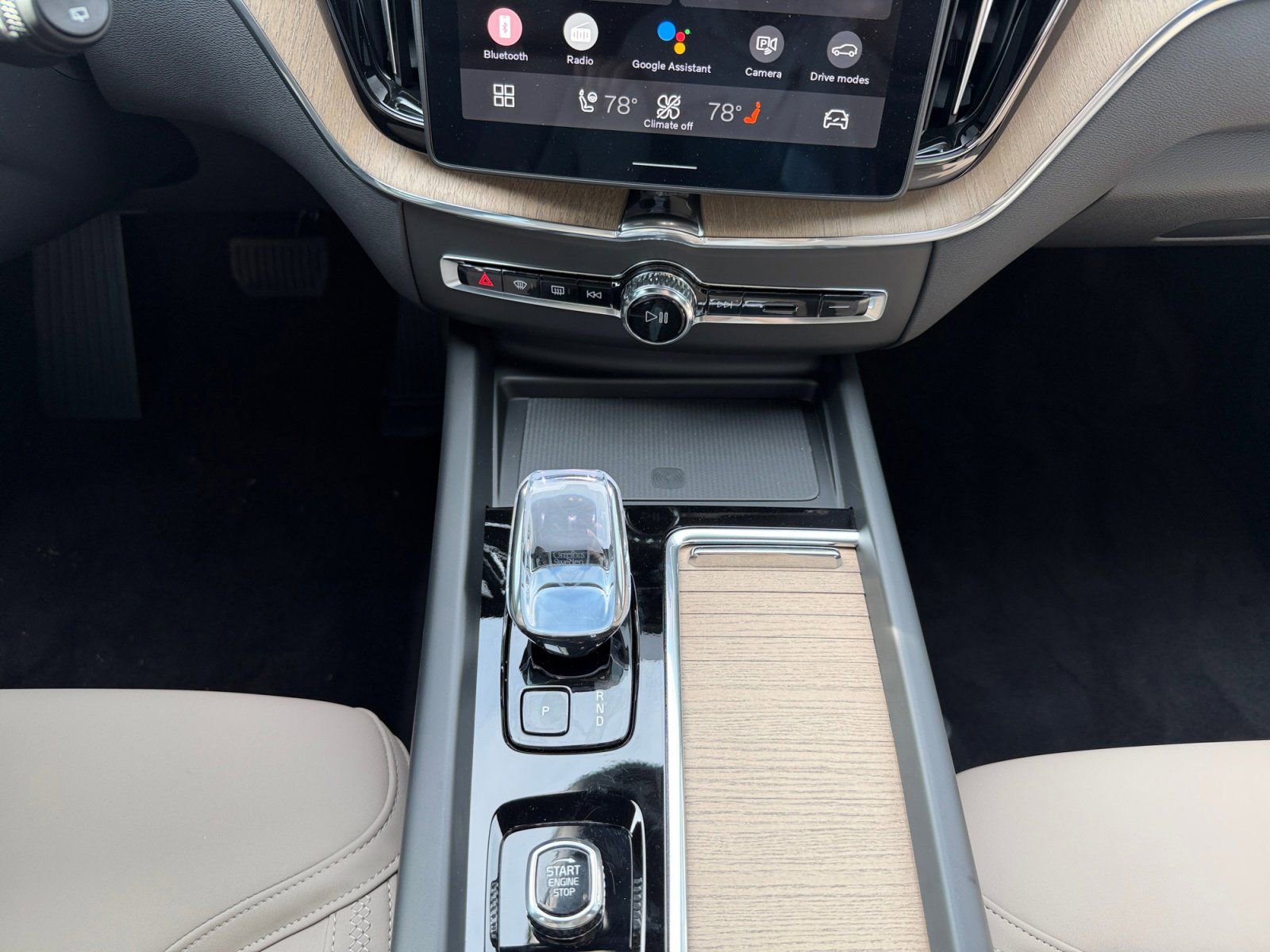 New 2026 Volvo XC60 B5 Plus w/ Protection Package Premier image 11