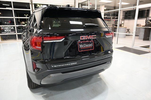 New 2026 GMC Terrain Elevation image 6