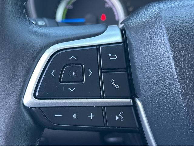 Used 2024 Toyota Highlander LE FWD image 27