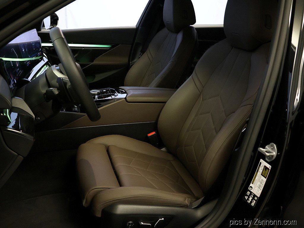 Certified 2026 BMW 540i xDrive image 10