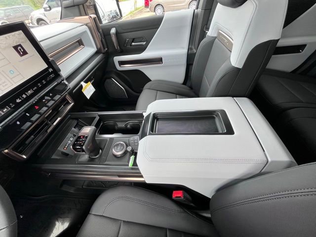 New 2025 GMC Hummer EV 3X AWD/4WD image 32