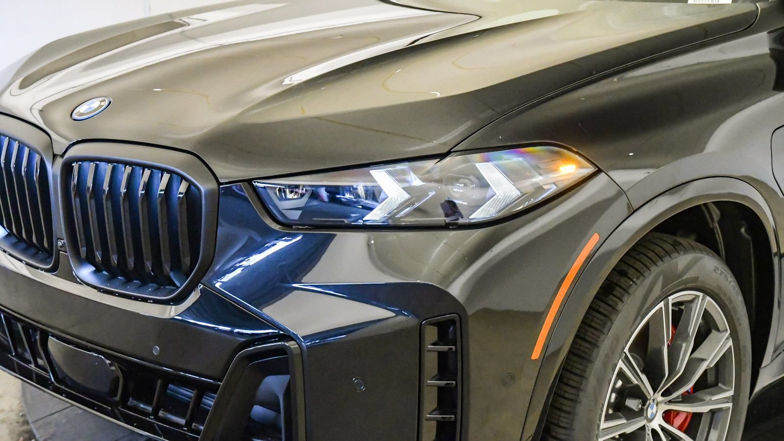 New 2026 BMW X5 xDrive50e w/ M Sport Package AWD/4WD image 9