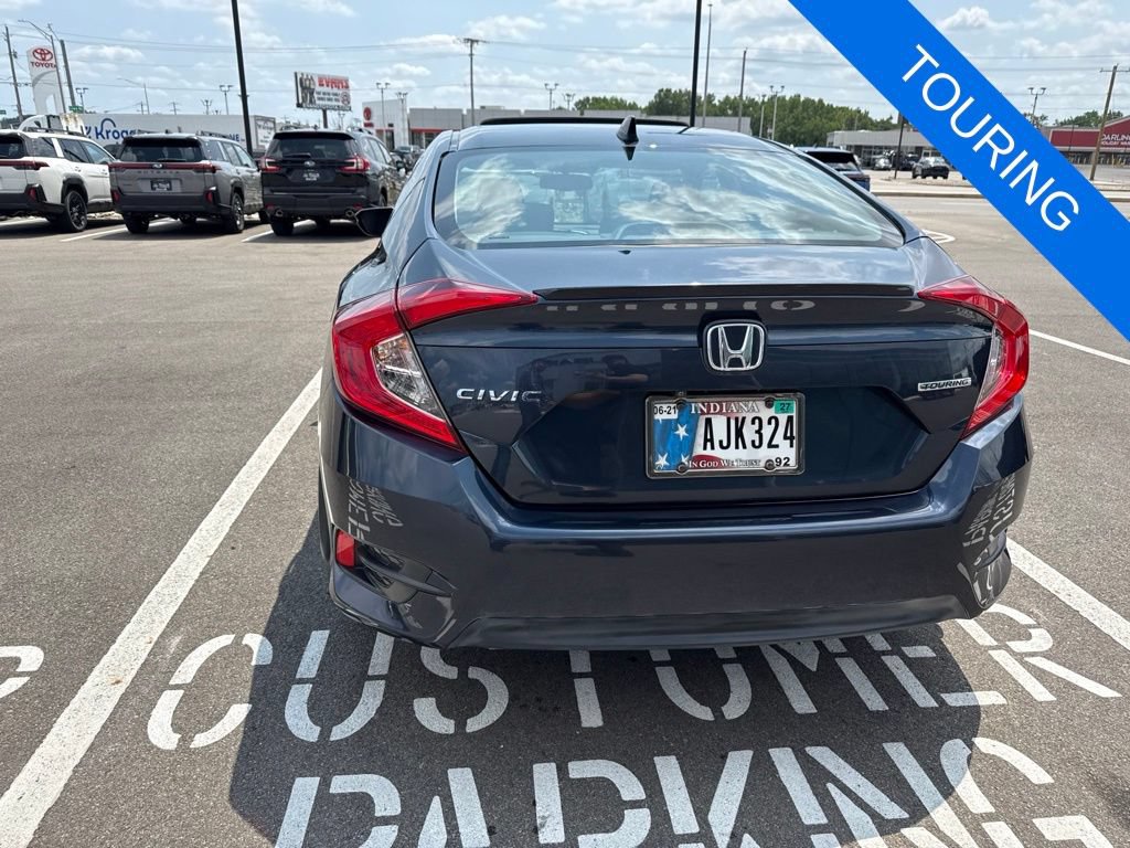 Used 2017 Honda Civic Touring image 5