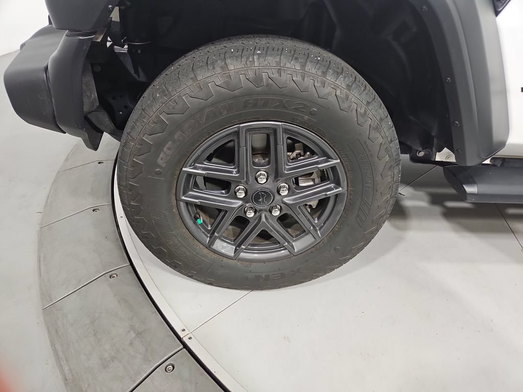 Used 2025 Jeep Wrangler Sport AWD/4WD image 26