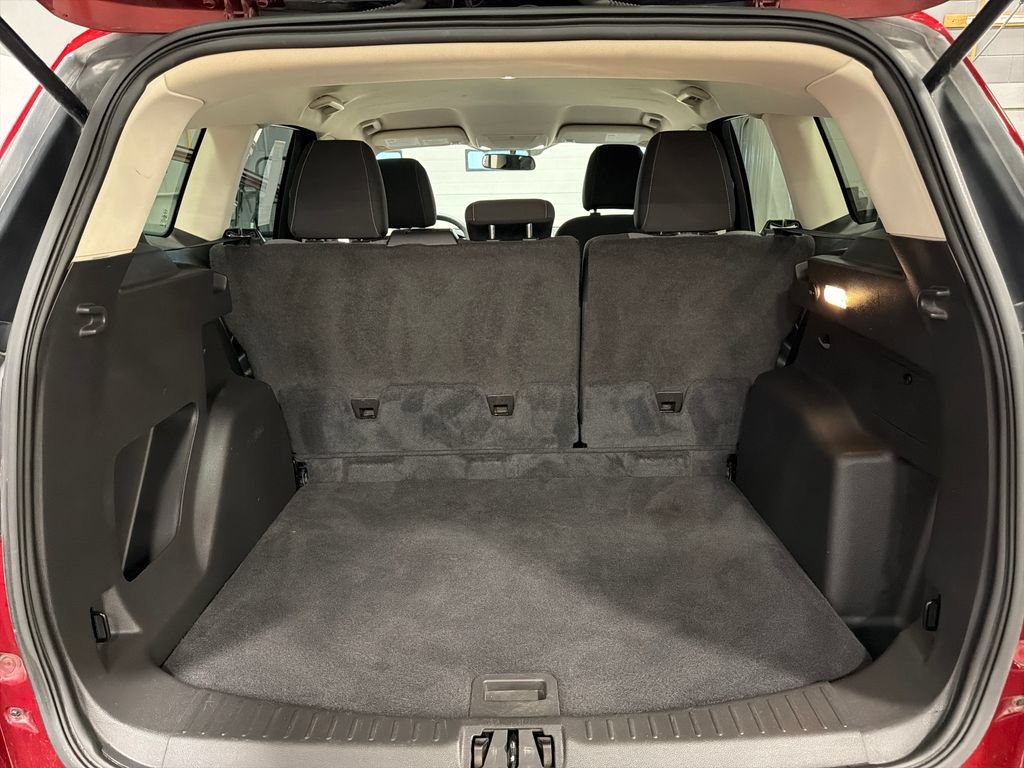 Used 2017 Ford Escape SE w/ Equipment Group 201A AWD/4WD image 17
