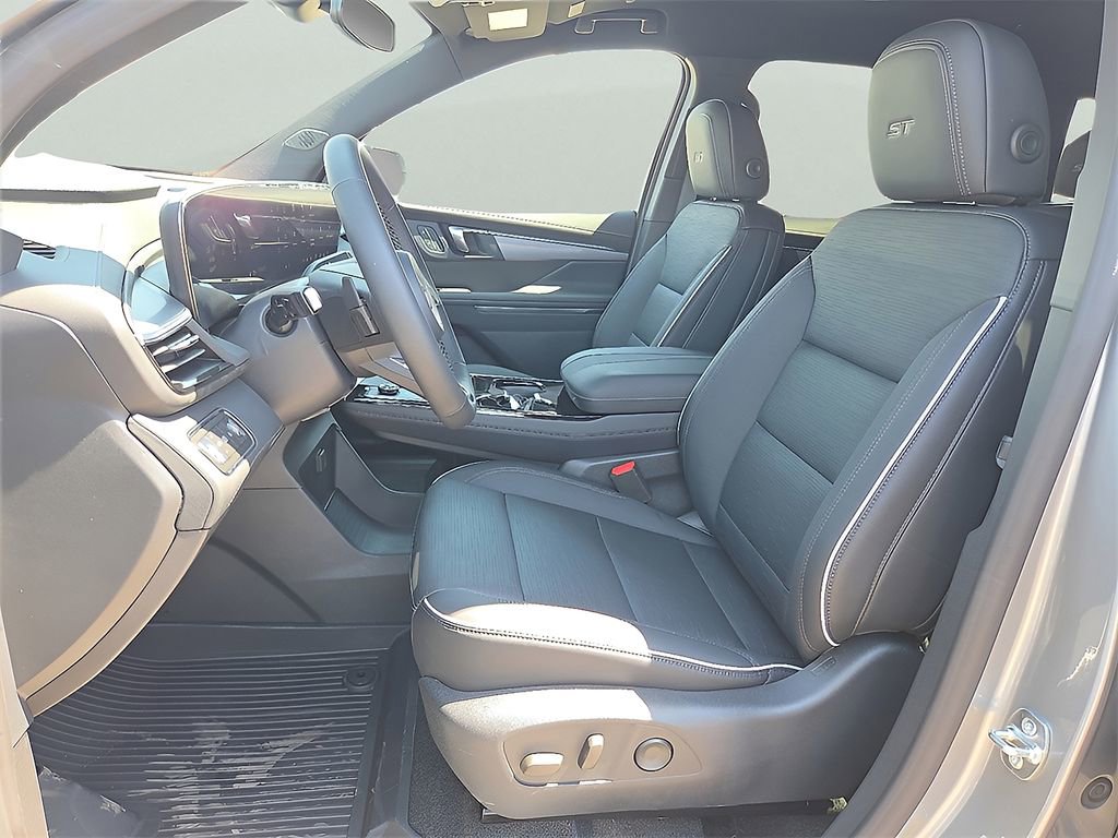 New 2026 Buick Enclave Sport Touring w/ LPO, Floor Liner Package FWD image 11