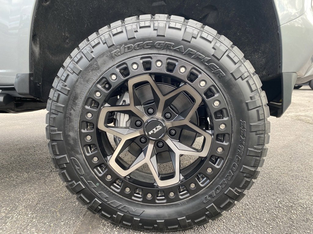 New 2025 Chevrolet Colorado Z71 image 28