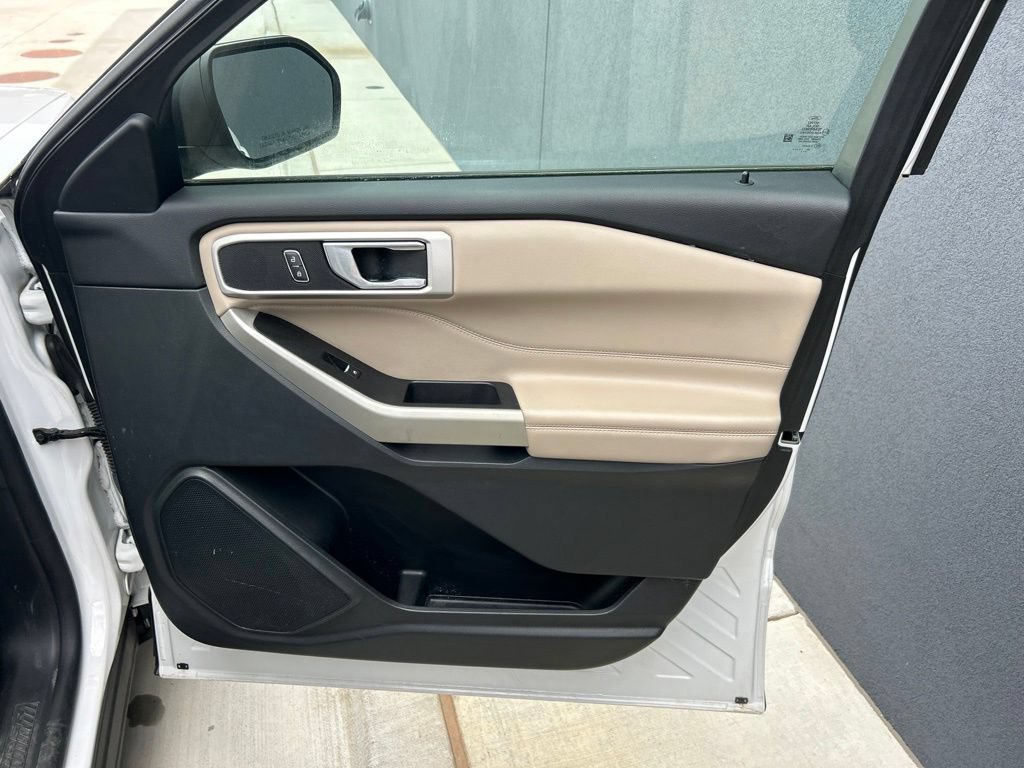 Used 2021 Ford Explorer XLT RWD image 18