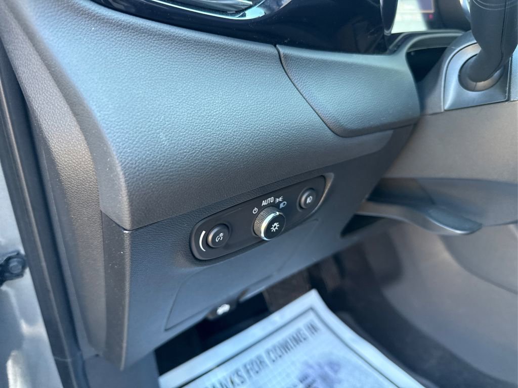 Used 2023 Buick Encore GX Select w/ Safety Package II image 34